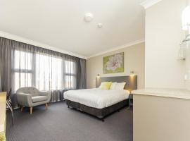 Cowra Services Club Motel, motel ở Cowra