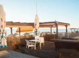 Wax Suite By the sea