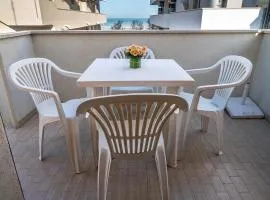 SE034 - Senigallia, graziosa mansarda con vista mare