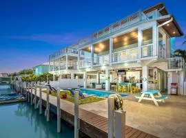 Luxury Waterfront Oasis w Heated Pool and 50' Dock