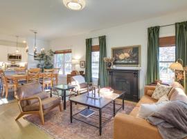 Charming Appomattox Home Half-Mi to Main Street!, hotel v destinaci Appomattox