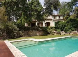 Le Clos Manou 270m2, Piscine, 5ch