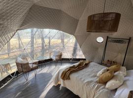 Deer Glamping, hotel v destinaci Ciudad Lujan de Cuyo