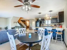 Cecil Vacation Rental Walk to Shawano Lake!