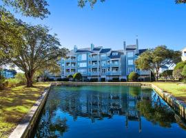 PC431, Above the Wake- Canalfront, Community Pool, Tennis courts and MORE!, villa in Manteo