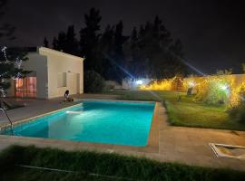 Villa il Cavaliere, hotel with parking in Douar Gabrejelli