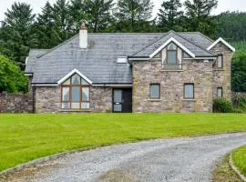 The Mountain Lodge Slievenamon spacious 4 bedroom house