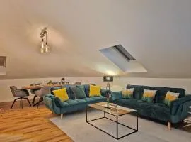 Design-Penthouse I 90qm I Europapark 20 min I Boxspring I Nespresso I Parking