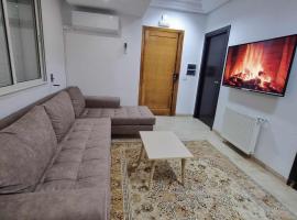 Spacious Apartment Ennasr 2, povoljni hotel u gradu Arijana