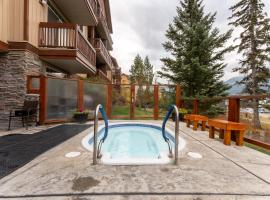 Romantic Mountain Escape - Hot Tubs & Private Balcony! managed by Little Sister Getaways, condo in Canmore