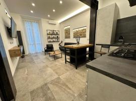 Koman House, Hotel in Savona