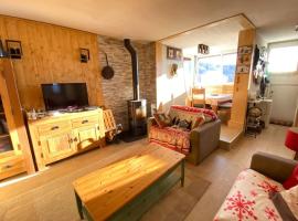 06BC - Valberg ski station 4-person apartment 300m from the slopes, hotel dengan parking di Guillaumes