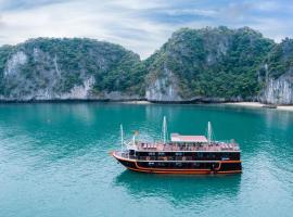 Daiichi Boutique Cruise, boat in Cat Ba