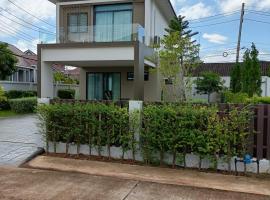 88house suratthani, hotel v destinaci Surat Thani