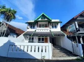 Homestay Simply Homy Warungboto Dekat Gembiraloka