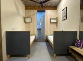 ZEST STAYS - IIT, мини-гостиница в Мумбаи