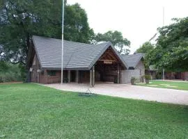 Hoedspruit River Lodge