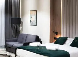 Restoria Hotel***