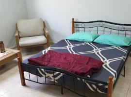 HOUSE IN AL AIN, hotel El-Ajnban