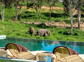 Wild Cottages Elephant Sanctuary Resort, hotel v destinaci Nathon Bay