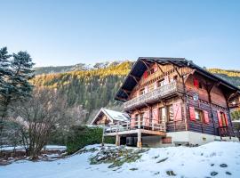 Primerose - Historic Chalet - Garden - Central - 5 bedrooms - Mont-Blanc Views, hôtel à Chamonix-Mont-Blanc