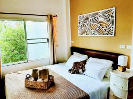 Mangrove beach house Sri Thanu, hotel en Srithanu