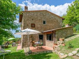 La Casa Nel Bosco D'arte- Greve in Chianti, holiday house with private garden, hotel in Greve in Chianti