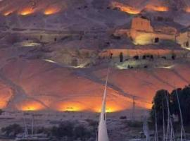 جوله بفلوكه في نهر النيل, båt i Aswan