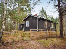 Awesome Home In Yngsj With House A Panoramic View, vakantiehuis in Yngsjö