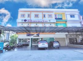 grand koetaradja permai hotel, hotel en Luengbata