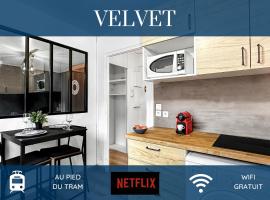 VELVET - Proche Genève - Au pied du Tram - Wifi Gratuit, хотел в Ambilly