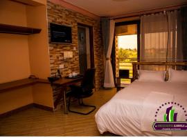 Amicus Hotel Kampala، فندق في Kireka