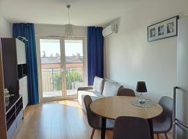 Apartament Lux Corner Park Warsaw، فندق في بروشكوف