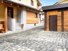 Chalet Provenzale Trilocale, hotel v destinaci Acceglio