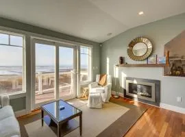 Oceanfront Moclips Retreat with Beach Access and View!