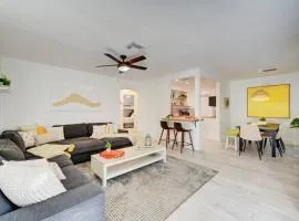 Enchanting 2BR/1BA Casita 2 blocks to Beach