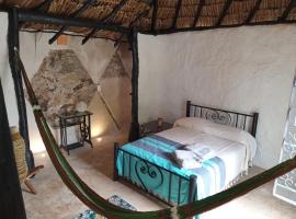 Hotel y Museo Aldea Maya Toktli Orígenes - Suite Casa Maya Del Jabín - Alberca, Wifi Starlink, Tour Museo, Hotel in Izamal