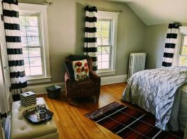 Magnolia LLC short term rentals private room on the second floor, B&B i Fergus Falls