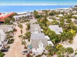 Two Sisters, Hotel in Holmes Beach