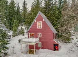 Snoqualmie Pass Cabin with Deck Walk to Ski Lift