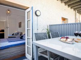 Seaview No 6 Henley Beach Wifi, hotelli kohteessa Henley Beach South