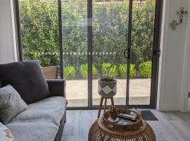 2 bedroom apartment with Garden views in Sydney、シドニーのゲストハウス
