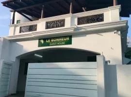 Paradise Le Bonheur Guest House
