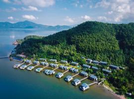 Vedana Lagoon Resort & Spa, hotel with jacuzzis in Hue