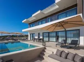Luxury villa del Sol