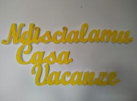 Ndiscialamu Casa Vacanze, hotel a Palmi