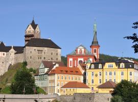 Hotel Císař Ferdinand โรงแรมในLoket