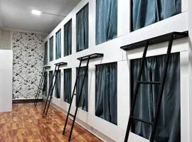 Nomadstan CAPSULE Hostel