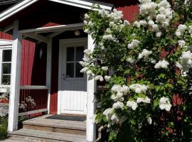 The Guest House., mökki kohteessa Gammelstaden