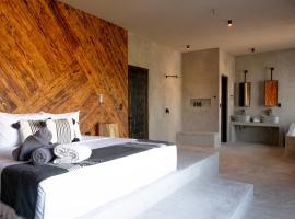 Macondo Holbox Hotel، فندق في جزيرة هول بوكس